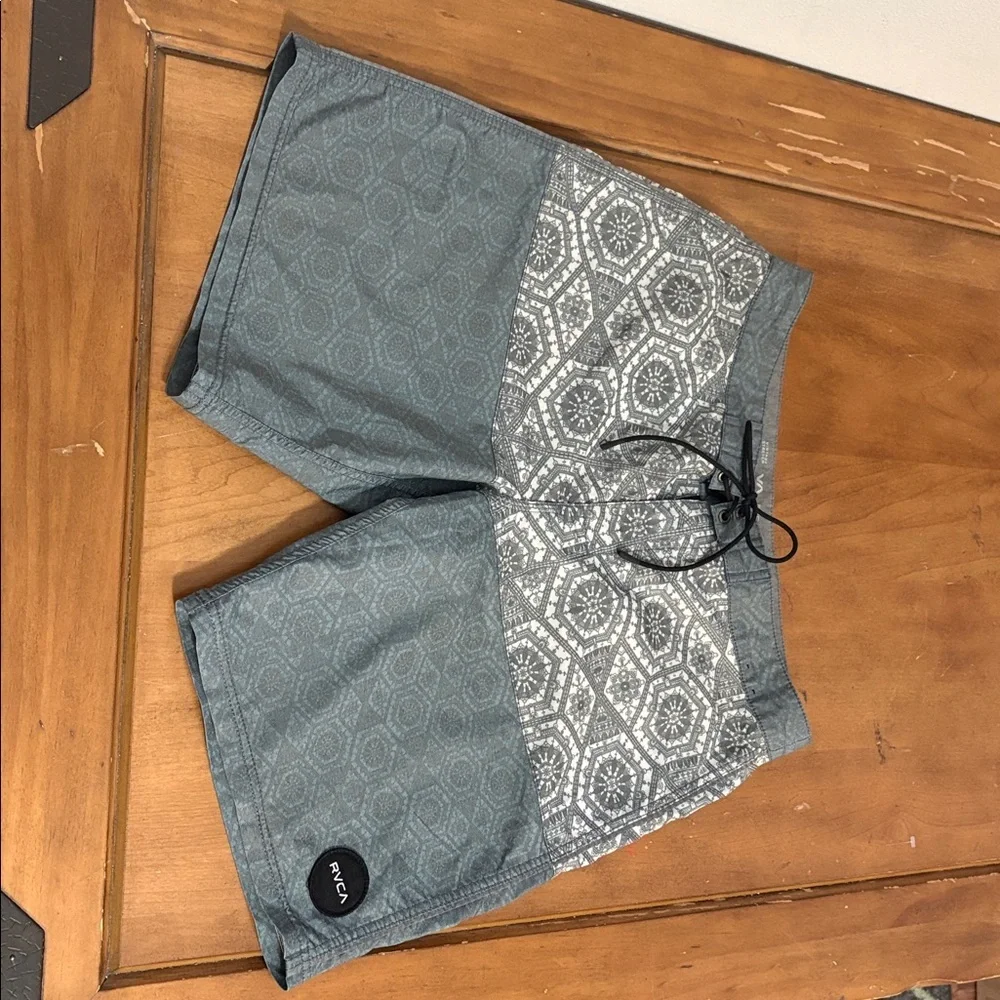 RVCA Men's Patterned Board Swim Shorts Size 31